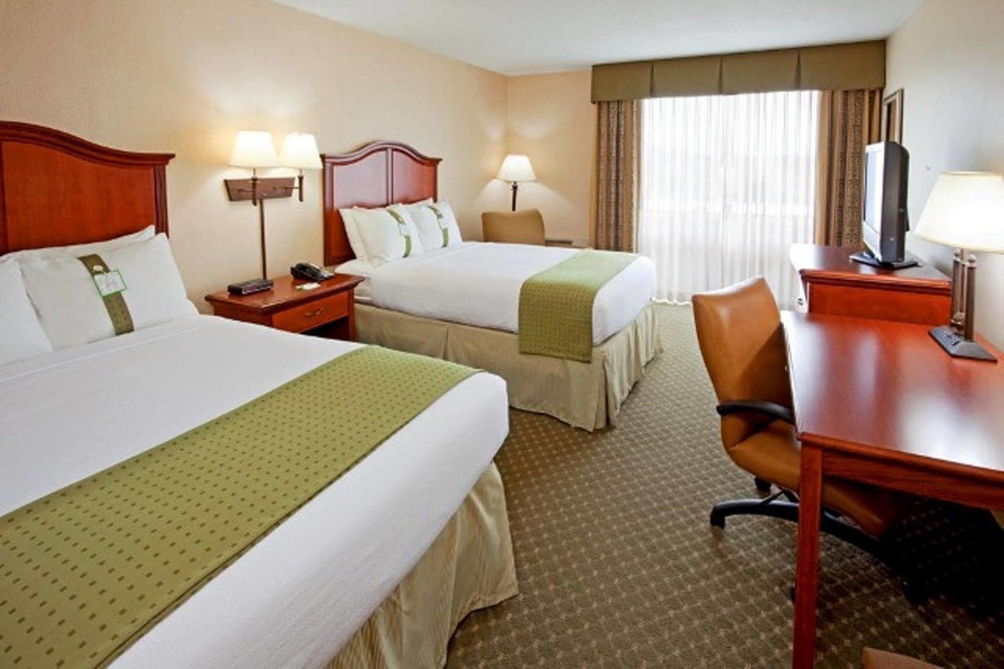 Holiday Inn Houston Ne-Bush Airport Area, An Ihg Hotel Хамбл Экстерьер фото